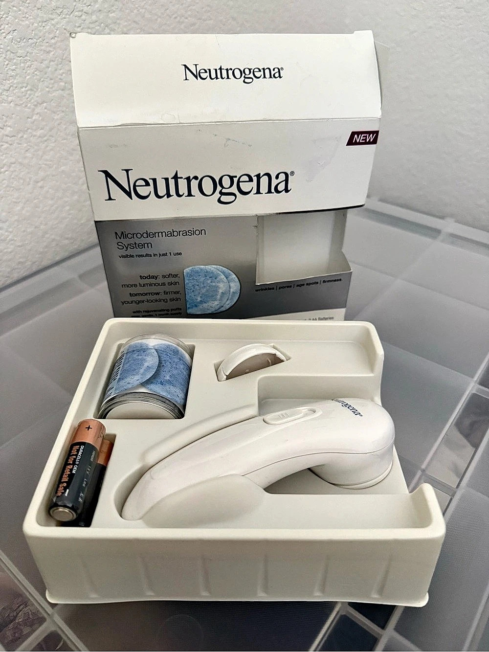Neutrogena Microdermabrasion System Skincare Tool NWT